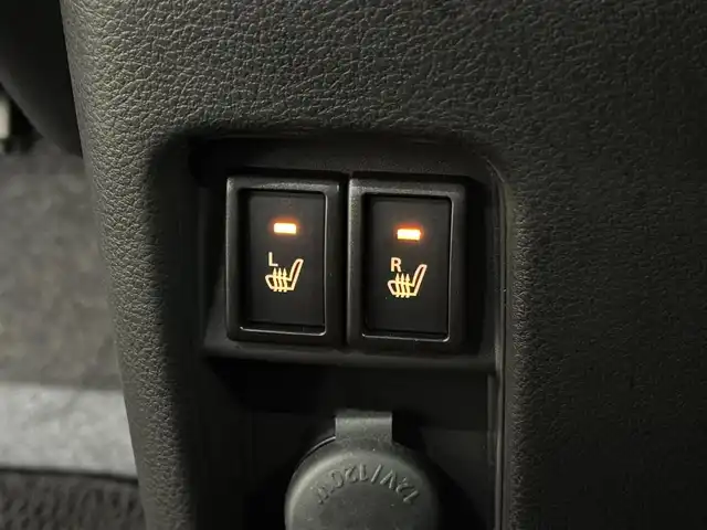 スズキ ハスラー HYBRID X 三重県 2020(令2)年 7.3万km デニムブルー ガンメタリック 2トーン マイルドハイブリッド/FF/インパネCVT/【OP】純正 9インチメモリーナビ/（CD/DVD/TV/FM/AM/Bluetooth/USB/iPod/SmartPhoneLink/AppleCarPlay/AndroidAuto）/【OP】全方位モニター/スズキセーフティサポート/・デュアルカメラブレーキサポート/・車線逸脱警報機能／ふらつき警報機能/・リヤパーキングセンサー/・標識認識機能（車両進入禁止、はみ出し通行禁止、最高速度、一時停止）/・先行車発進お知らせ機能/など/装備/・シートヒーター（D/N）/・オートエアコン/・オートライト/・LED ヘッドランプ＋フロントフォグランプ/・ハイビームアシスト/・ステアリングスイッチ/・プッシュスタート/・電動格納ドアミラー（ウインカーランプ付）/・純正15inAW/・保/・スマートキーx2/など