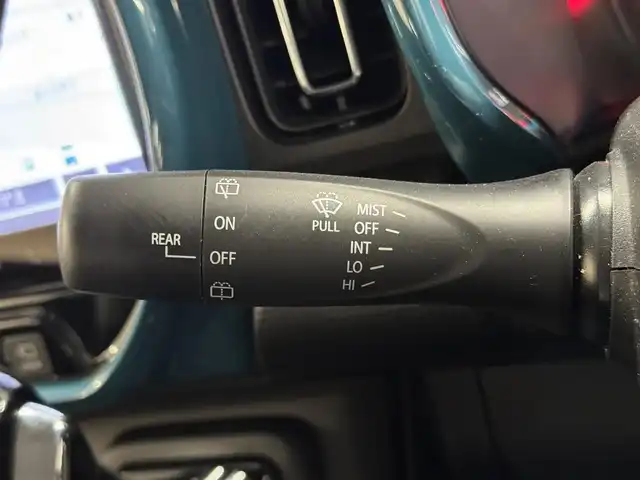 スズキ ハスラー HYBRID X 三重県 2020(令2)年 7.3万km デニムブルー ガンメタリック 2トーン マイルドハイブリッド/FF/インパネCVT/【OP】純正 9インチメモリーナビ/（CD/DVD/TV/FM/AM/Bluetooth/USB/iPod/SmartPhoneLink/AppleCarPlay/AndroidAuto）/【OP】全方位モニター/スズキセーフティサポート/・デュアルカメラブレーキサポート/・車線逸脱警報機能／ふらつき警報機能/・リヤパーキングセンサー/・標識認識機能（車両進入禁止、はみ出し通行禁止、最高速度、一時停止）/・先行車発進お知らせ機能/など/装備/・シートヒーター（D/N）/・オートエアコン/・オートライト/・LED ヘッドランプ＋フロントフォグランプ/・ハイビームアシスト/・ステアリングスイッチ/・プッシュスタート/・電動格納ドアミラー（ウインカーランプ付）/・純正15inAW/・保/・スマートキーx2/など