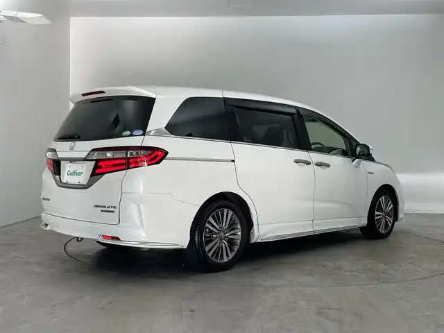 ホンダ オデッセイ ハイブリッド アブソルート・EXホンダセンジング 埼玉県 2018(平30)年 3.4万km プラチナホワイトパール 純正９インチナビ　フリップダウンモニター　マルチビューカメラ　ＢＳＭ　ビルトインＥＴＣ２．０　アダプティブクルーズコントロール　シートヒーター　前後ドラレコ　純正アルミ　オートライト　ＬＥＤ　地デジ