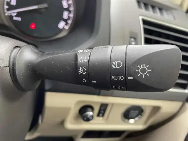 トヨタ ランドクルーザー プラド TX Lパッケージ 滋賀県 2023(令5)年 2.2万km ホワイトパールクリスタルシャイン 4WD/サンルーフ/モデリスタエアロ/オールシーズンタイヤ/ルーフレール/社外9インチナビ【AVIC-CQ912】/（AM/FM/フルセグ/CD/DVD/Bluetooth/HDMI/USB/AUX）/バックカメラ/ビルトインETC/トヨタセーフティセンス/・踏み間違い防止アシスト	/・ブレーキアシスト/・衝突軽減装置/・ヒルスタート（坂道発進）アシスト/・前方衝突防止支援システム/・ABS（アンチロックブレーキシステム）	/・TCS（トラクションコントロールシステム）/・VDC（ビークルダイナミクスコントロール）/・ASCD（オートスピードコントロール装置）/・標識検知機能/・コーナーセンサー/運転席・助手席シートヒーター/運転席・助手席シートベンチレーション/ベージュ革シート/パワーシート/メモリーシート/電動格納ミラー/ステアリングスイッチ/オートライト/オートハイビーム/LEDヘッドライト/フロントフォグ/フルオートエアコン/プッシュスタート/スマートキー/純正フロアマット積込/純正シフトノブ積込