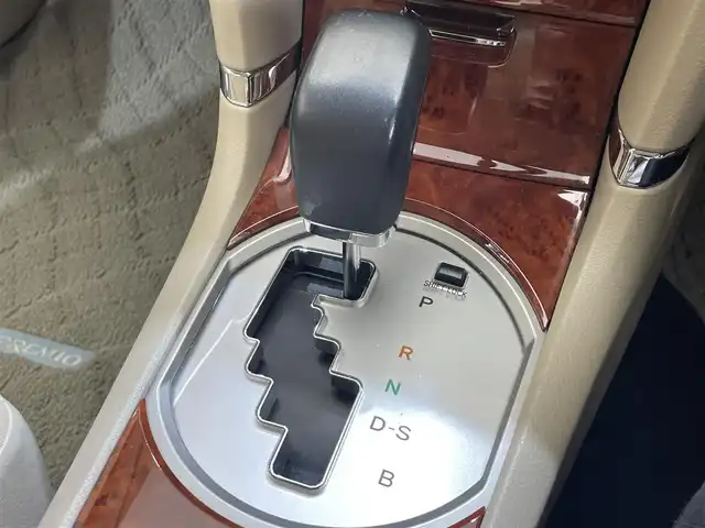 トヨタ プレミオ 1．8X Lパッケージ 岩手県 2013(平25)年 16.1万km ホワイトパールクリスタルシャイン ４WD/寒冷地仕様/純正ナビ/バックカメラ/ETC/ワンセグTV/オートエアコン/ステアリングスイッチ/オートライト/ヘッドライトレベライザー/オールオートパワーウインドウ/フォグランプ/社外１５インチアルミホイール/純正フロアマット