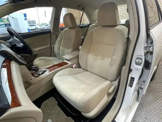 トヨタ プレミオ 1．8X Lパッケージ 岩手県 2013(平25)年 16.1万km ホワイトパールクリスタルシャイン ４WD/寒冷地仕様/純正ナビ/バックカメラ/ETC/ワンセグTV/オートエアコン/ステアリングスイッチ/オートライト/ヘッドライトレベライザー/オールオートパワーウインドウ/フォグランプ/社外１５インチアルミホイール/純正フロアマット