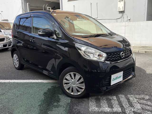 日産 デイズ X Vセレ +SeftyⅡ 大阪府 2015(平27)年 6.8万km ブラック 純正ナビ/フルセグテレビ/全周囲カメラ/バックカメラ/衝突軽減システ/ABS/横滑り防止装置/アイドリングストップ/スマートキー/プッシュスタート/スペアキー/ドアバイザー