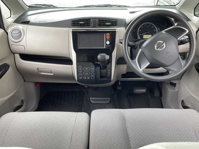 日産 デイズ X Vセレ +SeftyⅡ 大阪府 2015(平27)年 6.8万km ブラック 純正ナビ/フルセグテレビ/全周囲カメラ/バックカメラ/衝突軽減システ/ABS/横滑り防止装置/アイドリングストップ/スマートキー/プッシュスタート/スペアキー/ドアバイザー