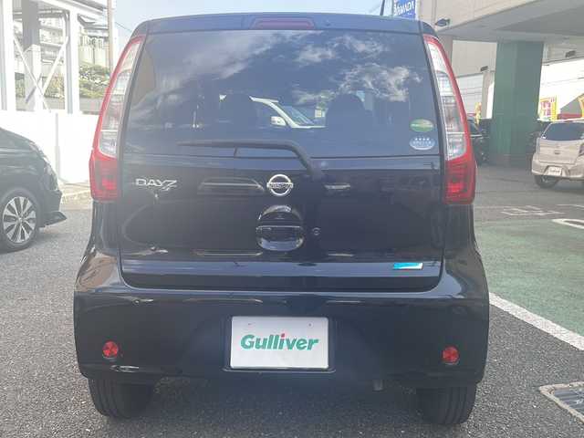 日産 デイズ X Vセレ +SeftyⅡ 大阪府 2015(平27)年 6.8万km ブラック 純正ナビ/フルセグテレビ/全周囲カメラ/バックカメラ/衝突軽減システ/ABS/横滑り防止装置/アイドリングストップ/スマートキー/プッシュスタート/スペアキー/ドアバイザー