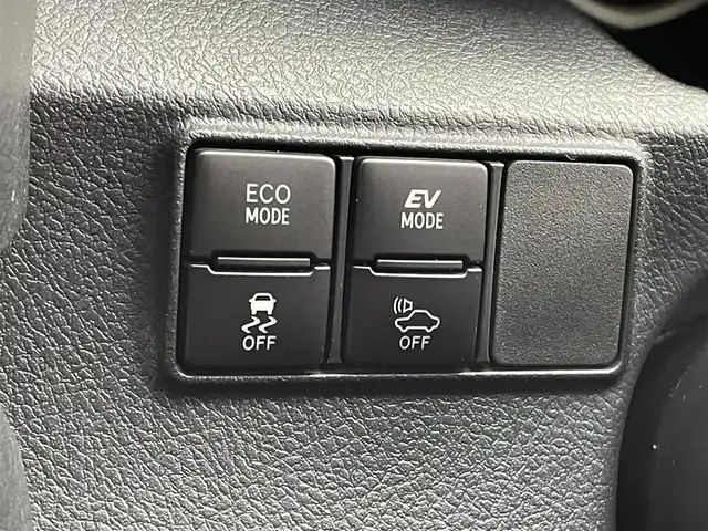 トヨタ シエンタ ハイブリッド G クエロ 宮城県 2018(平30)年 9.4万km ブラックマイカ TRDエアロ/衝突軽減ブレーキ/純正ナビ/・フルセグ/・Bluetooth/フリップダウンモニター/両側パワースライドドア/ビルトインETC2.0/純正16インチアルミホイール/シートヒーター/LEDヘッドライト/フォグランプ/フルセグ/純正ドライブレコーダー/スマートキー/プッシュスタート/スペアキー/保証書