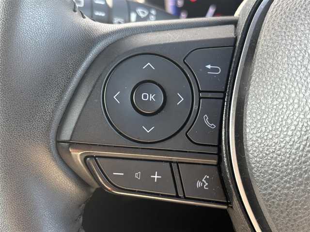 トヨタ カローラ クロス ハイブリッド Z 茨城県 2022(令4)年 3.7万km アティチュードブラックマイカ 純正ディスプレイオーディオ/　(AM/FM/USB/Bluetooth/Miracast)/全方位カメラ/追従型クルーズコントロール/ETC/LEDヘッドライト/ハーフレザーシート/シートヒーター/パワーシート/電動リアゲート/純正アルミホイール/レーンキープアシスト/オートライト/パワーステアリング