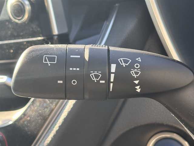 トヨタ カローラ クロス ハイブリッド Z 茨城県 2022(令4)年 3.7万km アティチュードブラックマイカ 純正ディスプレイオーディオ/　(AM/FM/USB/Bluetooth/Miracast)/全方位カメラ/追従型クルーズコントロール/ETC/LEDヘッドライト/ハーフレザーシート/シートヒーター/パワーシート/電動リアゲート/純正アルミホイール/レーンキープアシスト/オートライト/パワーステアリング