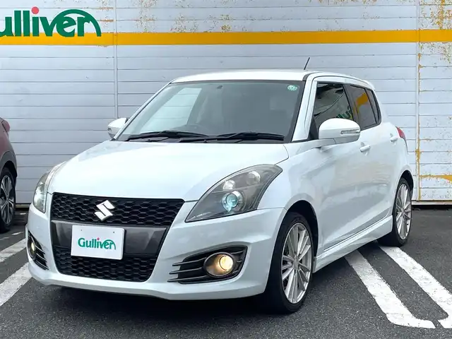 スズキ スイフト スポーツ 埼玉県 2013(平25)年 9.4万km スノーホワイトパール /社外メモリーナビ//フルセグTV//CD/DVD/Bluetooth//クルーズコントロール//ビルトインETC//スマートキー×2//キセノン//Wエアバッグ&ABS//横滑り防止装置//オートライト//革巻きステアリング//オートライト//Fフォグランプ//リヤスポイラー//プライバシーガラス//ドアバイザー//社外エアクリーナー//社外マフラー//純正17インチAW//新車時保証書//取扱説明書//ナビ取説
