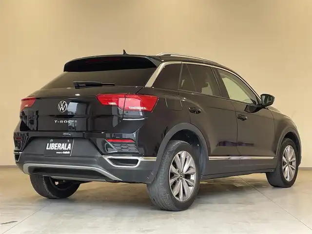 フォルクスワーゲン ＶＷ Ｔ－ロック TDI スタイル デザインPKG 熊本県 2021(令3)年 3.7万km ディープブラックパールエフェクト ・スマートキー/・プッシュスタート/・リアトラフィックアラート/・フロントアシスト/・レーンキープアシスト/・ブラインドスポットモニター/・疲労検知/・オキュバント・プロテクション/・クルーズコントロール(追従式)/・純正メモリナビ/　【Bluetooth・USB・AppleCarPlay・AndroidAuto】/・フルセグTV/・バックカメラ/・ETC2.0/・バーチャルコクピット/・パワーバックドア/・LEDヘッドランプ/・フォグランプ/・純正マット