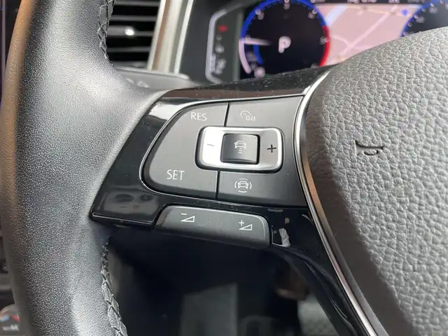 フォルクスワーゲン ＶＷ Ｔ－ロック TDI スタイル デザインPKG 熊本県 2021(令3)年 3.7万km ディープブラックパールエフェクト ・スマートキー/・プッシュスタート/・リアトラフィックアラート/・フロントアシスト/・レーンキープアシスト/・ブラインドスポットモニター/・疲労検知/・オキュバント・プロテクション/・クルーズコントロール(追従式)/・純正メモリナビ/　【Bluetooth・USB・AppleCarPlay・AndroidAuto】/・フルセグTV/・バックカメラ/・ETC2.0/・バーチャルコクピット/・パワーバックドア/・LEDヘッドランプ/・フォグランプ/・純正マット
