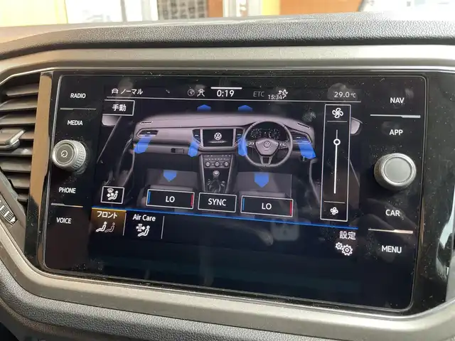 フォルクスワーゲン ＶＷ Ｔ－ロック TDI スタイル デザインPKG 熊本県 2021(令3)年 3.7万km ディープブラックパールエフェクト ・スマートキー/・プッシュスタート/・リアトラフィックアラート/・フロントアシスト/・レーンキープアシスト/・ブラインドスポットモニター/・疲労検知/・オキュバント・プロテクション/・クルーズコントロール(追従式)/・純正メモリナビ/　【Bluetooth・USB・AppleCarPlay・AndroidAuto】/・フルセグTV/・バックカメラ/・ETC2.0/・バーチャルコクピット/・パワーバックドア/・LEDヘッドランプ/・フォグランプ/・純正マット