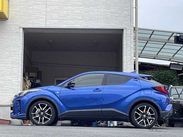 トヨタ Ｃ－ＨＲ S－T GRスポーツ 大分県 2020(令2)年 4.1万km ネビュラブルーM ワンオーナー /純正ディスプレイオーディオ/フルセグTV/Bluetooth/バックカメラ/純正ビルトインETC/純正フロアマット/純正19インチアルミホイール/純正LEDヘッドライト/オートライト/衝突被害軽減ブレーキ/横滑り防止装置