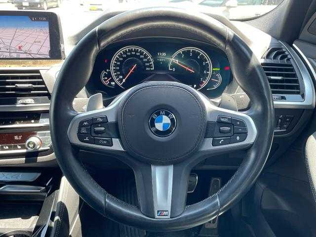 ＢＭＷ Ｘ４ xDrive 30i Mスポーツ 埼玉県 2019(平31)年 4.1万km 白 黒レザーシート/ハイラインパッケージ/アクティブクルーズコントロール/純正HDDナビ/(Bluetooth/USB/CD/DVD/フルセグ)/３６０度カメラ/インテリジェントセーフティー/アンビエントライト/クリアランスソナー/全席シートヒーター/ＬＥＤランプ/ミラーETC