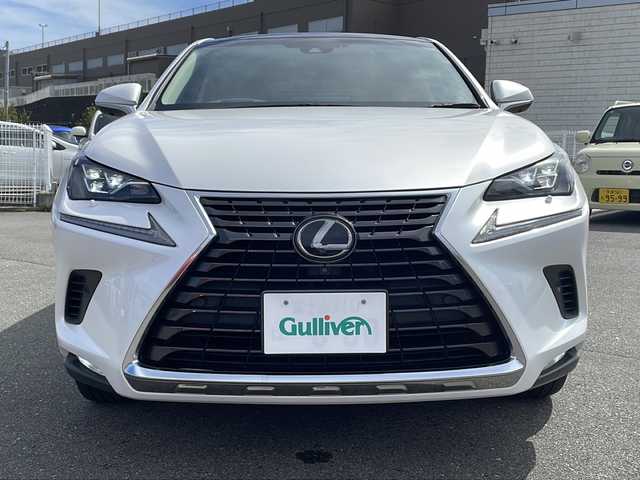 レクサス ＮＸ 300 バージョンL 山梨県 2019(平31)年 6.2万km ソニッククォーツ 純正メモリナビ　/全方位カメラ　/フルセグＴＶ　/Ｂｌｕｅｔｏｏｔｈ／ＣＤ／ＵＳＢ　/純正ビルトインＥＴＣ　/ガラスルーフ　/電動リアゲート　/全席パワーシート　/全席シートヒーター／前席ベンチレーション　/クルコン