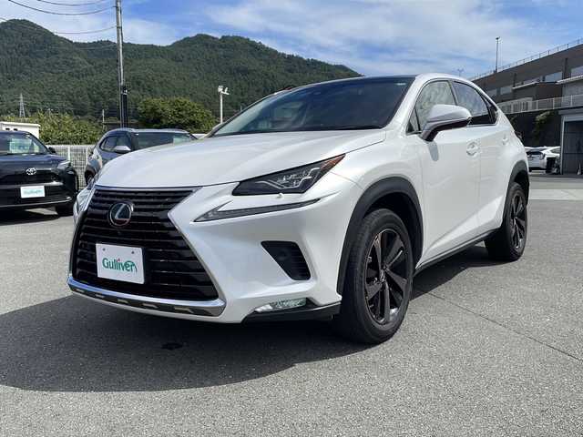 レクサス ＮＸ 300 バージョンL 山梨県 2019(平31)年 6.2万km ソニッククォーツ 純正メモリナビ　/全方位カメラ　/フルセグＴＶ　/Ｂｌｕｅｔｏｏｔｈ／ＣＤ／ＵＳＢ　/純正ビルトインＥＴＣ　/ガラスルーフ　/電動リアゲート　/全席パワーシート　/全席シートヒーター／前席ベンチレーション　/クルコン
