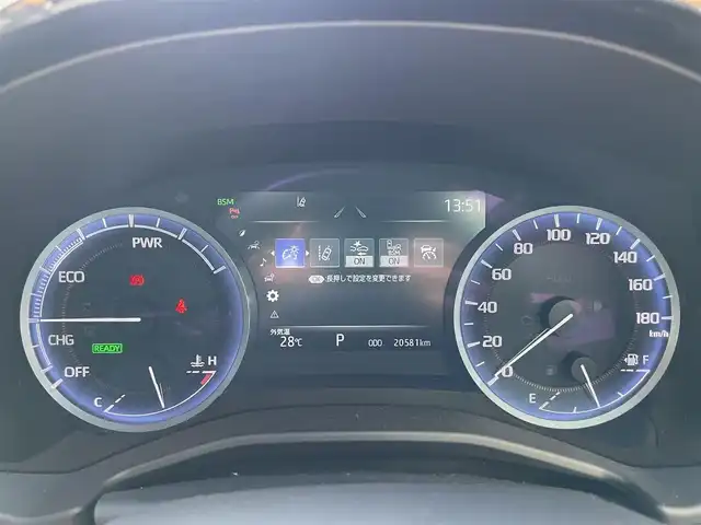 トヨタ クラウン ハイブリッド RS アドバンス 神奈川県 2022(令4)年 2.1万km ガンＭ 純正ナビ/フルセグTV/バックカメラ/全方位カメラ/サンルーフ/ETC2.0/クルーズコントロール/パドルシフト/レザーシート/前席パワーシート/前席シートヒーター/前席エアシート/ハンドルヒーター/メモリシート/クリアランスソナー/前後ドライブレコーダー/スマートキー/スペアキー×2/純正フロアマット/純正AW/取扱説明書/保証書