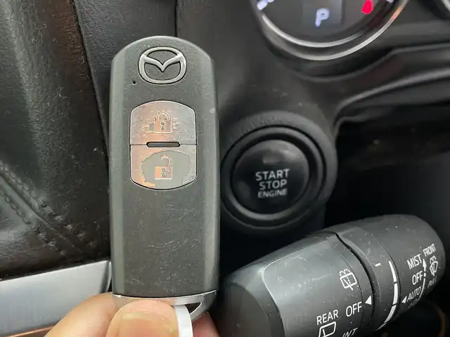 マツダ ＣＸ－５ XD Lパッケージ 群馬県 2016(平28)年 4万km ソウルレッドプレミアムメタリック 純正７型ナビ/AM/FM/Bluetooth/CD/DVD/フルセグTV/前席シートヒーター/全席レザーシート/ステアリングリモコン/アダプティブクルーズコントロール/パーキングスイッチ/BSM/レーンキープアシスト/アイドリングストップ/ETC/コーナーセンサー/AAC/オートライト/BOSEプレミアムサウンド/バックカメラ/パワーシート/シートヒーター/衝突被害軽減ブレーキ/ＬＥＤライト/スマートキー　