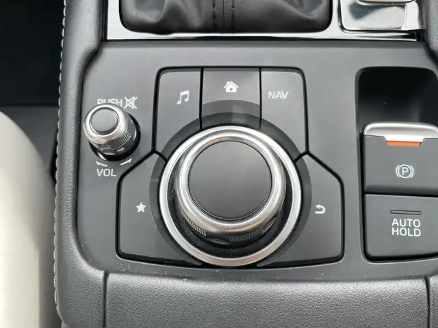 マツダ ＣＸ－３ 15S アーバンドレッサー 千葉県 2020(令2)年 1.7万km マシーングレープレミアムM ワンオーナー/純正SDナビ/(フルセグTV/BT/CD/DVD/FM/AM)/全周囲カメラ/前後ドライブレコーダー/ヘッドアップディスプレイ/ステアリングヒーター/衝突被害軽減システム/車線逸脱警報/クルーズコントロール/ハーフレザーシート/横滑り防止装置/ETC/アイドリングストップ/LEDヘッドライト/フォグランプ/オートライト/ウィンカーミラー/電動格納ミラー/純正16インチAW/シートヒーター/シートリフター/プッシュスタート/スマートキー/フロアマット/ドアバイザー/スペアキー/取扱説明書/保証書