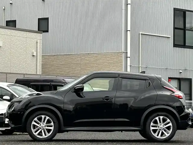 日産 ジューク 15RX Vセレクション 宮城県 2020(令2)年 6.7万km スーパーブラック ワンオーナー/純正ナビ/(AM、FM、フルセグTV、BT、CD、DVD)/純正前後ドラレコ/ＥＴＣ２．０/純正アルミサマータイヤ/(215/55R17)/社外アルミスタッドレスタイヤ/(205/60R16)/プッシュスタートボタン/スペアキー×１/アラウンドビューモニター/バックカメラ/よこすべり防止/アイドリングストップ切り替え/プリクラッシュセーフティー/車線逸脱システム/オートライト