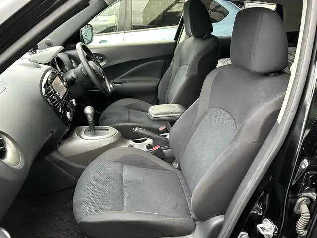 日産 ジューク 15RX Vセレクション 宮城県 2020(令2)年 6.7万km スーパーブラック ワンオーナー/純正ナビ/(AM、FM、フルセグTV、BT、CD、DVD)/純正前後ドラレコ/ＥＴＣ２．０/純正アルミサマータイヤ/(215/55R17)/社外アルミスタッドレスタイヤ/(205/60R16)/プッシュスタートボタン/スペアキー×１/アラウンドビューモニター/バックカメラ/よこすべり防止/アイドリングストップ切り替え/プリクラッシュセーフティー/車線逸脱システム/オートライト