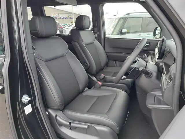 ホンダ ステップワゴン スパーダ eHEV 東京都 2025(令7)年 0.1千km クリスタルブラックパール 登録済未使用車/11.4インチナビHondaCONNECTナビ(LXM-247VFLi)/【DVD/CD/RADIO/TV/USB/SD/BT】/純正15.6インチ リア席モニター(VM-231FE)/バックカメラ/パドルシフト/両側パワースライドドア/パワーバックドア/ハーフレザーシート/シートヒーター/コーナーセンサー/ホンダセンシング/衝突軽減ブレーキ/路外逸脱抑制機能/アダプティブクルーズコントロール/ブラインドスポットモニター/オートハイビーム/LEDヘッドライト/後席サンシェード/スマートキー