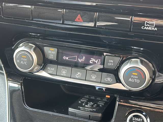 日産 セレナ ハイウェイスター V 広島県 2021(令3)年 3.8万km ブリリアントホワイトパール 2トーン 禁煙車/セーフティパックA/エマージェンシーブレーキ/車線逸脱警報/標識認識機能/速度標識認識/ハイビームアシスト/BSW/コーナーセンサー/プロパイロット/インテリジェントルームミラー/電動パーキングブレーキ/ブレーキホールド/社外９型ナビ（MDV-M907HDL）/・フルセグTV/・CD/DVD//・Bluetooth/・SD/音楽録音/アラウンドビューモニター/社外フリップダウンモニター（TVM-FW1020）/ステアリングスイッチ/革巻きステアリング/オートライト/LEDヘッドライト/フォグランプ/シートカバー/ETC/純正16インチアルミホイール/W+サイド+カーテンエアバック