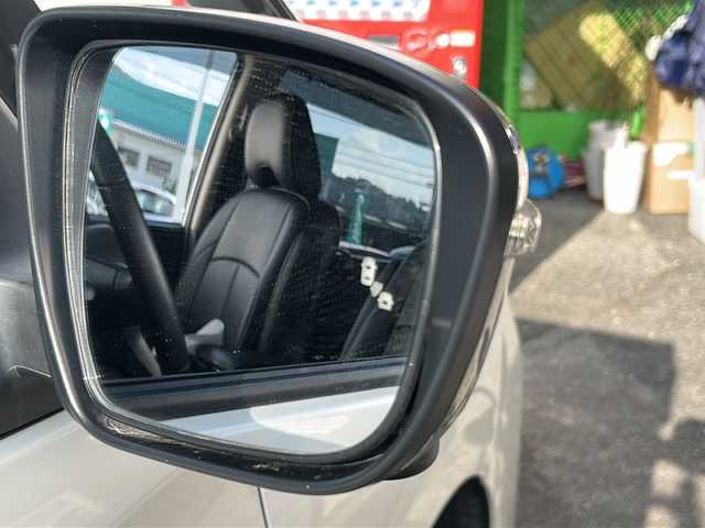 日産 セレナ ハイウェイスター V 広島県 2021(令3)年 3.8万km ブリリアントホワイトパール 2トーン 禁煙車/セーフティパックA/エマージェンシーブレーキ/車線逸脱警報/標識認識機能/速度標識認識/ハイビームアシスト/BSW/コーナーセンサー/プロパイロット/インテリジェントルームミラー/電動パーキングブレーキ/ブレーキホールド/社外９型ナビ（MDV-M907HDL）/・フルセグTV/・CD/DVD//・Bluetooth/・SD/音楽録音/アラウンドビューモニター/社外フリップダウンモニター（TVM-FW1020）/ステアリングスイッチ/革巻きステアリング/オートライト/LEDヘッドライト/フォグランプ/シートカバー/ETC/純正16インチアルミホイール/W+サイド+カーテンエアバック