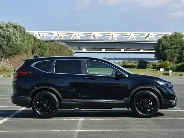 ホンダ ＣＲ－Ｖ ハイブリッド e:HEV EX ブラックED 福岡県 2021(令3)年 6.3万km クリスタルブラックパール 純正Gathersインターナビ【VRU-215CVi】/フルセグTV・BT・CD・DVD・FM・AM・Apple Carplay/電動パノラミックサンルーフ/バックカメラ/ビルトインETC2.0/ナビ連動ドライブレコーダー【DRH-204VD】/アドバンスドルームミラー/パワーバックドア/レザーシート/パワーシート（D席メモリ機能）/革巻きステアリング/ステアリングヒーター/パドルシフト/ホンダセンシング/レーダークルーズコントロール/ブラインドスポットモニター/純正18インチアルミホイール/イルミネーション付スカッフプレート/ブレーキホールド/保証書・取説