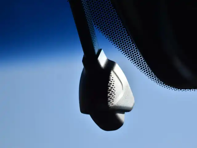 ホンダ ＣＲ－Ｖ ハイブリッド e:HEV EX ブラックED 福岡県 2021(令3)年 6.3万km クリスタルブラックパール 純正Gathersインターナビ【VRU-215CVi】/フルセグTV・BT・CD・DVD・FM・AM・Apple Carplay/電動パノラミックサンルーフ/バックカメラ/ビルトインETC2.0/ナビ連動ドライブレコーダー【DRH-204VD】/アドバンスドルームミラー/パワーバックドア/レザーシート/パワーシート（D席メモリ機能）/革巻きステアリング/ステアリングヒーター/パドルシフト/ホンダセンシング/レーダークルーズコントロール/ブラインドスポットモニター/純正18インチアルミホイール/イルミネーション付スカッフプレート/ブレーキホールド/保証書・取説