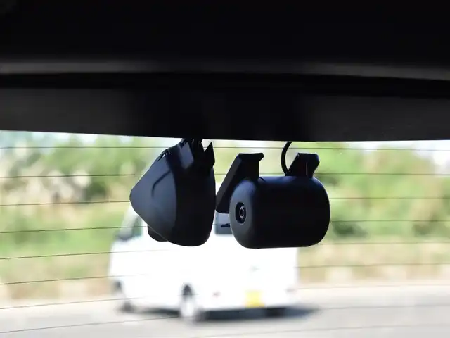 ホンダ ＣＲ－Ｖ ハイブリッド e:HEV EX ブラックED 福岡県 2021(令3)年 6.3万km クリスタルブラックパール 純正Gathersインターナビ【VRU-215CVi】/フルセグTV・BT・CD・DVD・FM・AM・Apple Carplay/電動パノラミックサンルーフ/バックカメラ/ビルトインETC2.0/ナビ連動ドライブレコーダー【DRH-204VD】/アドバンスドルームミラー/パワーバックドア/レザーシート/パワーシート（D席メモリ機能）/革巻きステアリング/ステアリングヒーター/パドルシフト/ホンダセンシング/レーダークルーズコントロール/ブラインドスポットモニター/純正18インチアルミホイール/イルミネーション付スカッフプレート/ブレーキホールド/保証書・取説