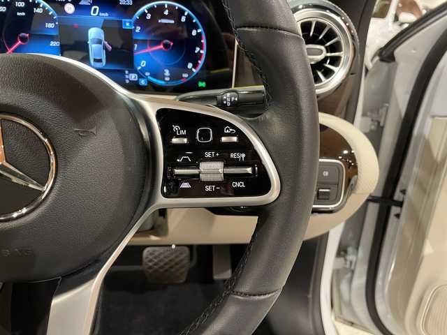 メルセデス・ベンツ Ａ２５０ 4MATIC 道央・札幌 2019(令1)年 0.7万km デジタルホワイト デジタルホワイト/パノラミックスライディングルーフ/レザーエクスクルーシブパッケージ/　・本革シート/　・アンビエントライト/　・ブラウンウォールナットウッドインテリアトリム/アドバンスドパッケージ/　・360°カメラ/　・ヘッドアップディスプレイ/　・アドバンスドサウンドシステム/ナビゲーションパッケージ/　・純正メモリナビ/　・フルセグテレビ/レーダーセーフティパッケージ/　・ACC/　・PRE-SAFE/　・ブラインドスポットアシスト/　・レーンキープアシスト/　・アクティブステアリングアシスト
