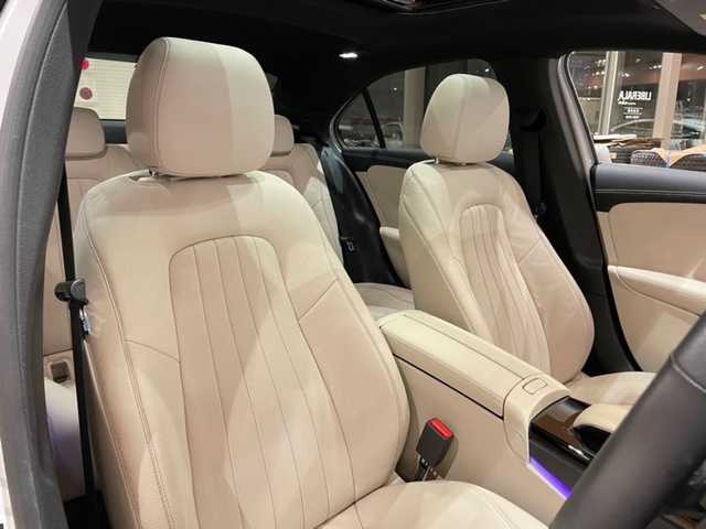 メルセデス・ベンツ Ａ２５０ 4MATIC 道央・札幌 2019(令1)年 0.7万km デジタルホワイト デジタルホワイト/パノラミックスライディングルーフ/レザーエクスクルーシブパッケージ/　・本革シート/　・アンビエントライト/　・ブラウンウォールナットウッドインテリアトリム/アドバンスドパッケージ/　・360°カメラ/　・ヘッドアップディスプレイ/　・アドバンスドサウンドシステム/ナビゲーションパッケージ/　・純正メモリナビ/　・フルセグテレビ/レーダーセーフティパッケージ/　・ACC/　・PRE-SAFE/　・ブラインドスポットアシスト/　・レーンキープアシスト/　・アクティブステアリングアシスト