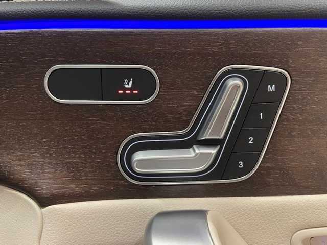 メルセデス・ベンツ Ａ２５０ 4MATIC 道央・札幌 2019(令1)年 0.7万km デジタルホワイト デジタルホワイト/パノラミックスライディングルーフ/レザーエクスクルーシブパッケージ/　・本革シート/　・アンビエントライト/　・ブラウンウォールナットウッドインテリアトリム/アドバンスドパッケージ/　・360°カメラ/　・ヘッドアップディスプレイ/　・アドバンスドサウンドシステム/ナビゲーションパッケージ/　・純正メモリナビ/　・フルセグテレビ/レーダーセーフティパッケージ/　・ACC/　・PRE-SAFE/　・ブラインドスポットアシスト/　・レーンキープアシスト/　・アクティブステアリングアシスト