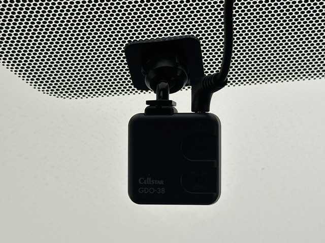 トヨタ カローラ クロス ハイブリッド Z 兵庫県 2022(令4)年 4万km アバンギャルドブロンズメタリック 純正ディスプレイオーディオ/社外ミラー型ドライブレコーダー/バックカメラ/コーナーセンサー/ルーフレール/LEDヘッドライト/LEDフォグランプ/ハーフレザーシート/パワーシート/パワーバックドア/ヘッドライトレベライザー/ビルトインETC/LTA/PKSB/RSA/純正フロアマット/オートハイビーム/社外AW付スタッドレス4本積込/スペアキー