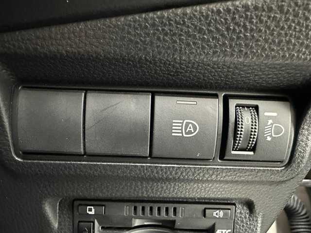 トヨタ カローラ クロス ハイブリッド Z 兵庫県 2022(令4)年 4万km アバンギャルドブロンズメタリック 純正ディスプレイオーディオ/社外ミラー型ドライブレコーダー/バックカメラ/コーナーセンサー/ルーフレール/LEDヘッドライト/LEDフォグランプ/ハーフレザーシート/パワーシート/パワーバックドア/ヘッドライトレベライザー/ビルトインETC/LTA/PKSB/RSA/純正フロアマット/オートハイビーム/社外AW付スタッドレス4本積込/スペアキー