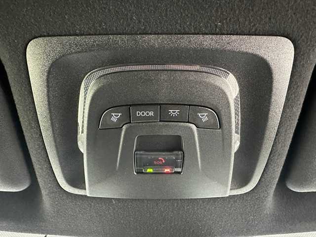 トヨタ カローラ クロス ハイブリッド Z 兵庫県 2022(令4)年 4万km アバンギャルドブロンズメタリック 純正ディスプレイオーディオ/社外ミラー型ドライブレコーダー/バックカメラ/コーナーセンサー/ルーフレール/LEDヘッドライト/LEDフォグランプ/ハーフレザーシート/パワーシート/パワーバックドア/ヘッドライトレベライザー/ビルトインETC/LTA/PKSB/RSA/純正フロアマット/オートハイビーム/社外AW付スタッドレス4本積込/スペアキー