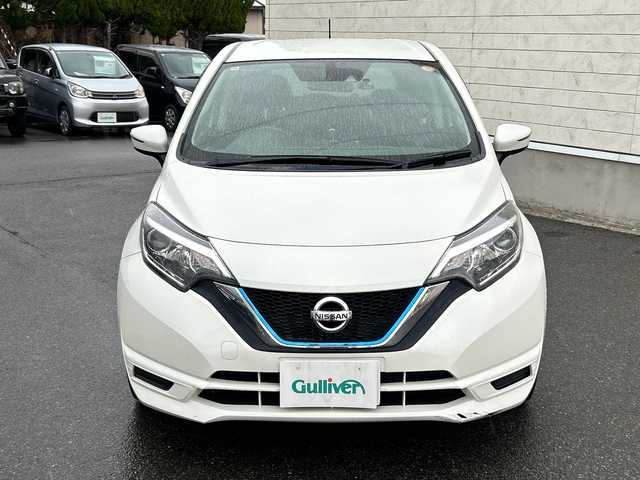 日産 ノート e－パワー X 山形県 2016(平28)年 6.6万km ブリリアントホワイトパール 社外ナビ/・フルセグTV/AM/FM/CD/Bluetooth/衝突被害軽減システム/ドライブレコーダー/バックカメラ/レーンキープアシスト/オートライト/横滑り防止装置/ETC/純正フロアマット/スマートキー/スペアキー/プッシュスタート/ドアバイザー