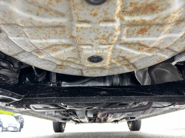 日産 ノート e－パワー X 山形県 2016(平28)年 6.6万km ブリリアントホワイトパール 社外ナビ/・フルセグTV/AM/FM/CD/Bluetooth/衝突被害軽減システム/ドライブレコーダー/バックカメラ/レーンキープアシスト/オートライト/横滑り防止装置/ETC/純正フロアマット/スマートキー/スペアキー/プッシュスタート/ドアバイザー