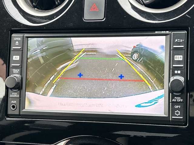 日産 ノート e－パワー X 山形県 2016(平28)年 6.6万km ブリリアントホワイトパール 社外ナビ/・フルセグTV/AM/FM/CD/Bluetooth/衝突被害軽減システム/ドライブレコーダー/バックカメラ/レーンキープアシスト/オートライト/横滑り防止装置/ETC/純正フロアマット/スマートキー/スペアキー/プッシュスタート/ドアバイザー