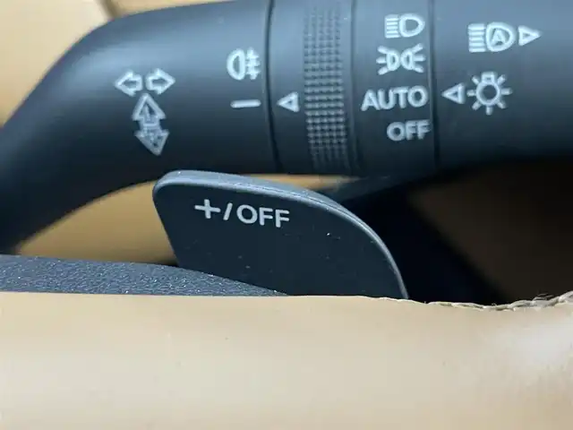 マツダ ＣＸ－６０ XD HV プレミアムスポーツ 埼玉県 2023(令5)年 1.7万km プラチナクォーツメタリック サンルーフ/BOSEサウンド/i-ACTIVSENSE/マツダ・レーダー・クルーズ・コントロール/レーンキープ・アシスト・システム/ブラインド・スポット・モニタリング/純正12.3インチナビゲーション/AM　FM　Type-C　HDMI　フルセグTV/360°ビュー・モニター/ヘッドアップディスプレイ/ドライブレコーダー/スマートキー×２/ETC/メモリーシート/シートヒーター(全席)/置くだけ充電/パドルシフト/革巻きステアリング/ステアリングリモコン/ステアリングヒーター/純正フロアマット/純正20インチアルミホイール/LEDヘッドライト/フォグライト
