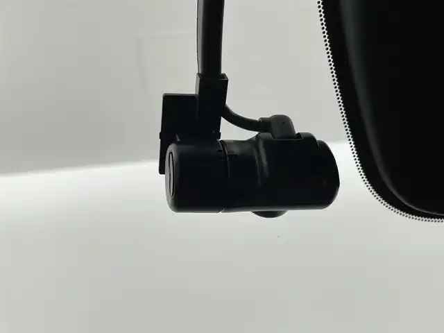 マツダ ＣＸ－６０ XD HV プレミアムスポーツ 埼玉県 2023(令5)年 1.7万km プラチナクォーツメタリック サンルーフ/BOSEサウンド/i-ACTIVSENSE/マツダ・レーダー・クルーズ・コントロール/レーンキープ・アシスト・システム/ブラインド・スポット・モニタリング/純正12.3インチナビゲーション/AM　FM　Type-C　HDMI　フルセグTV/360°ビュー・モニター/ヘッドアップディスプレイ/ドライブレコーダー/スマートキー×２/ETC/メモリーシート/シートヒーター(全席)/置くだけ充電/パドルシフト/革巻きステアリング/ステアリングリモコン/ステアリングヒーター/純正フロアマット/純正20インチアルミホイール/LEDヘッドライト/フォグライト