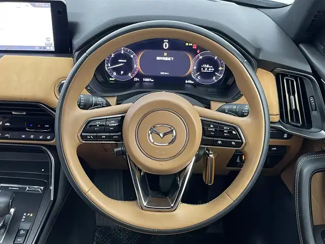 マツダ ＣＸ－６０ XD HV プレミアムスポーツ 埼玉県 2023(令5)年 1.7万km プラチナクォーツメタリック サンルーフ/BOSEサウンド/i-ACTIVSENSE/マツダ・レーダー・クルーズ・コントロール/レーンキープ・アシスト・システム/ブラインド・スポット・モニタリング/純正12.3インチナビゲーション/AM　FM　Type-C　HDMI　フルセグTV/360°ビュー・モニター/ヘッドアップディスプレイ/ドライブレコーダー/スマートキー×２/ETC/メモリーシート/シートヒーター(全席)/置くだけ充電/パドルシフト/革巻きステアリング/ステアリングリモコン/ステアリングヒーター/純正フロアマット/純正20インチアルミホイール/LEDヘッドライト/フォグライト