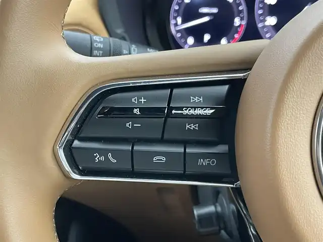 マツダ ＣＸ－６０ XD HV プレミアムスポーツ 埼玉県 2023(令5)年 1.7万km プラチナクォーツメタリック サンルーフ/BOSEサウンド/i-ACTIVSENSE/マツダ・レーダー・クルーズ・コントロール/レーンキープ・アシスト・システム/ブラインド・スポット・モニタリング/純正12.3インチナビゲーション/AM　FM　Type-C　HDMI　フルセグTV/360°ビュー・モニター/ヘッドアップディスプレイ/ドライブレコーダー/スマートキー×２/ETC/メモリーシート/シートヒーター(全席)/置くだけ充電/パドルシフト/革巻きステアリング/ステアリングリモコン/ステアリングヒーター/純正フロアマット/純正20インチアルミホイール/LEDヘッドライト/フォグライト