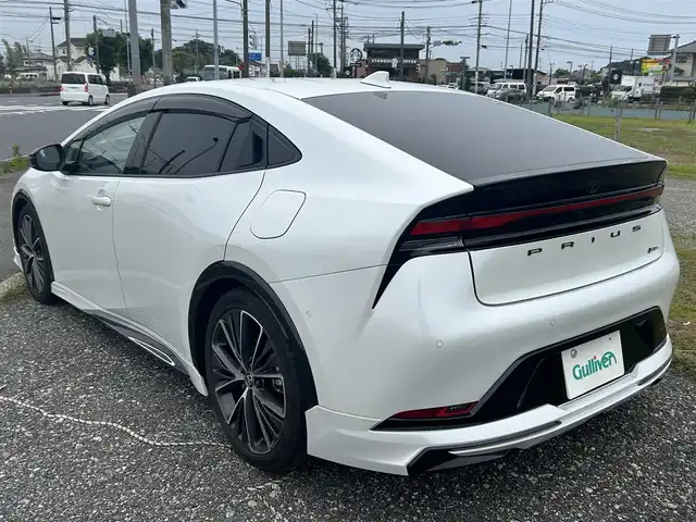 トヨタ プリウス Z 神奈川県 2023(令5)年 1.6万km プラチナホワイトパールマイカ ワンオーナー/クルーズコントロール/アラウンドビュー/ステアリングヒーター/デジタルインナーミラー/ETC2.0/電動バックドア
