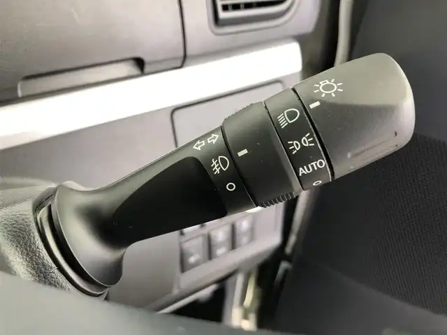 ダイハツ タント カスタムX トップED LTD SAⅢ 愛知県 2018(平30)年 3.5万km パールホワイトⅢ 純正7インチメモリナビ　　/　　・CD/DVD/BT/フルセグ/USBポート/ドライブレコーダー/アラウンドビューモニター/ステアリングリモコン/ベンチシート/シートヒーター/両側パワースライドドア/コーナーセンサー/純正14インチアルミホイール/プッシュスタート/スマートアシスト/　　・衝突回避支援ブレーキ　　　　/　　・車線維持支援/　　・先行車発進お知らせ/　　・オートハイビーム/スマートキー/LEDヘッドライト/フォグランプ
