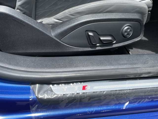 アウディ ＴＴＳクーペ 2.0 TFSI クワトロ 長野県 2015(平27)年 6万km セパンブルーパールエフェクト グレーレザーシート /アシスタンスパッケージ /マトリクスLED /バーチャルコックP/純正ナビ /バックカメラ /ドライブセレクト /電動シート /シートヒーター /ETC /サイドアシスト /BSM /LKA