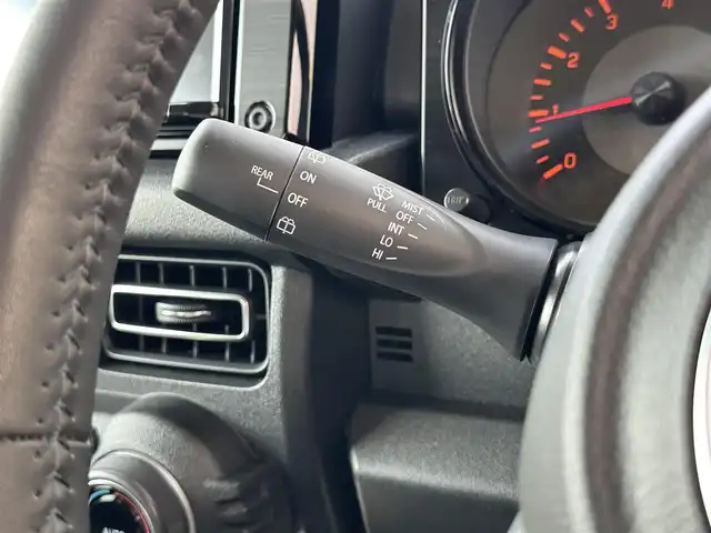 スズキ ジムニー シエラ JC 滋賀県 2023(令5)年 1.2万km キネティックイエロー/ブラック 禁煙車/純正ナビ/Bluetooth/SD/USB/フルセグテレビ/バックカメラ/シートヒーター /クルーズコントロール/ビルトインETC/セーフティサポート/・デュアルセンサーブレーキサポート/・車線逸脱警報機能/・ふらつき警報機能/・先行車発進お知らせ機能/・標識認識機能/・ハイビームアシスト/LEDヘッドライト/ドライブレコーダー