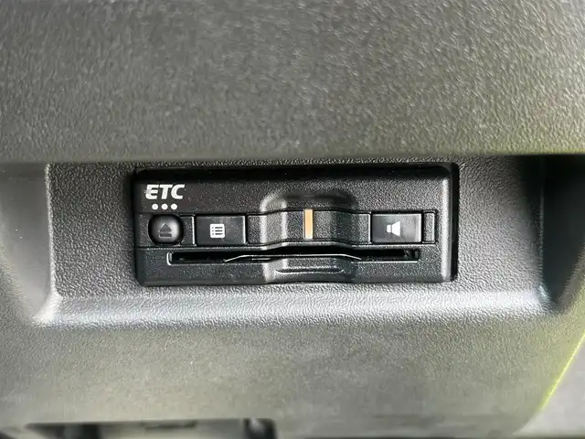 スズキ ジムニー シエラ JC 滋賀県 2023(令5)年 1.2万km キネティックイエロー/ブラック 禁煙車/純正ナビ/Bluetooth/SD/USB/フルセグテレビ/バックカメラ/シートヒーター /クルーズコントロール/ビルトインETC/セーフティサポート/・デュアルセンサーブレーキサポート/・車線逸脱警報機能/・ふらつき警報機能/・先行車発進お知らせ機能/・標識認識機能/・ハイビームアシスト/LEDヘッドライト/ドライブレコーダー