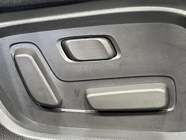 マツダ ＣＸ－５ 20S プロアクティブ 愛知県 2023(令5)年 3万km ジルコンサンドメタリック 純正10.25インチナビ/（Bluetooth/AM/FM/フルセグTV）/衝突軽減ブレーキ/アラウンドビューモニター/レーダークルーズコントロール/シートヒーター/LEDヘッドライト/ETC/ドライブレコーダー/ステアリングヒーター/パワーシート/コーナーセンサー/レーンキープアシスト/スマートキー/スペアキー有/純正17インチAW/パドルシフト
